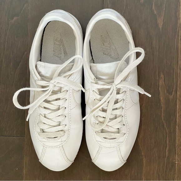 Nike Cortez All White EUC - Picture 4 of 7